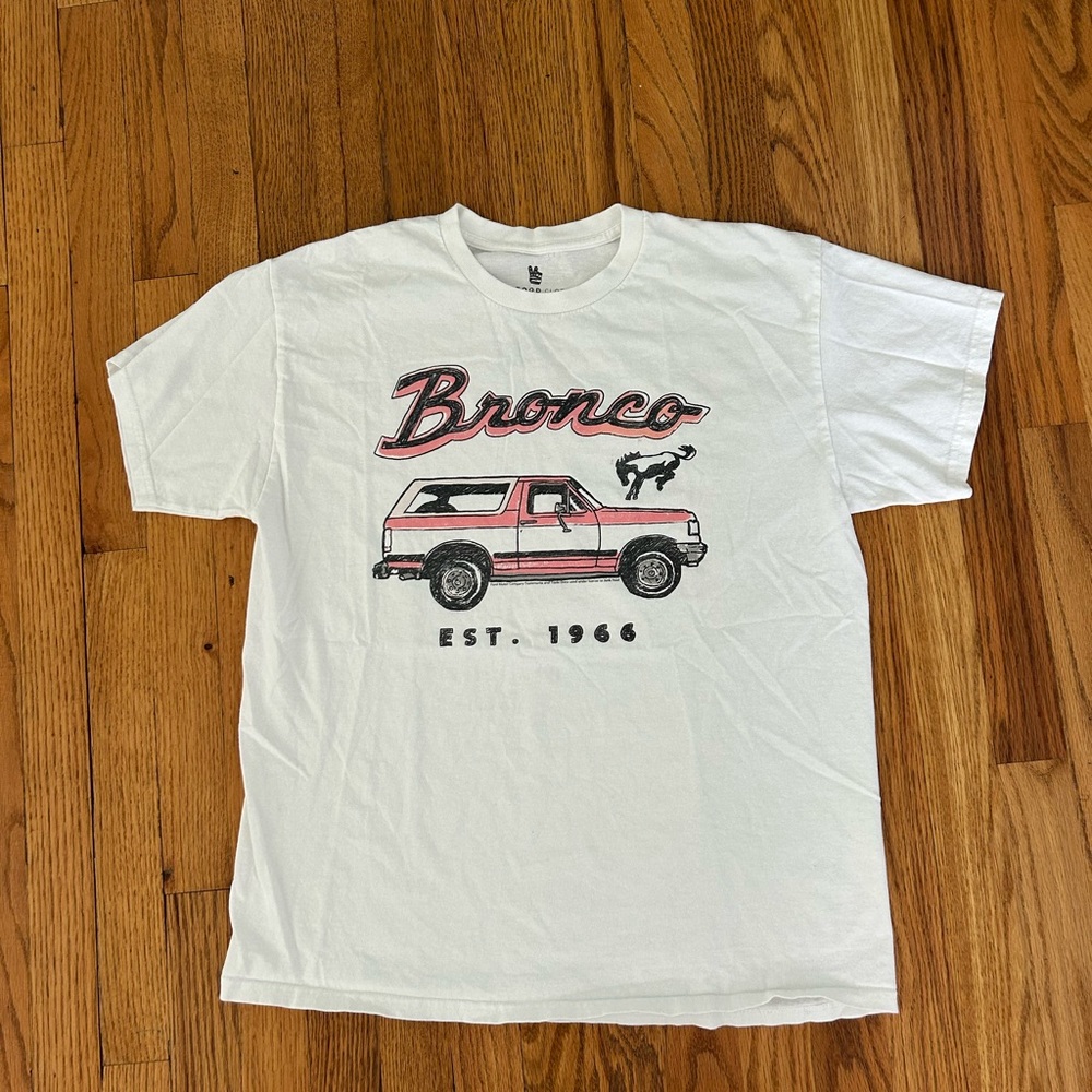 Bronco Tee